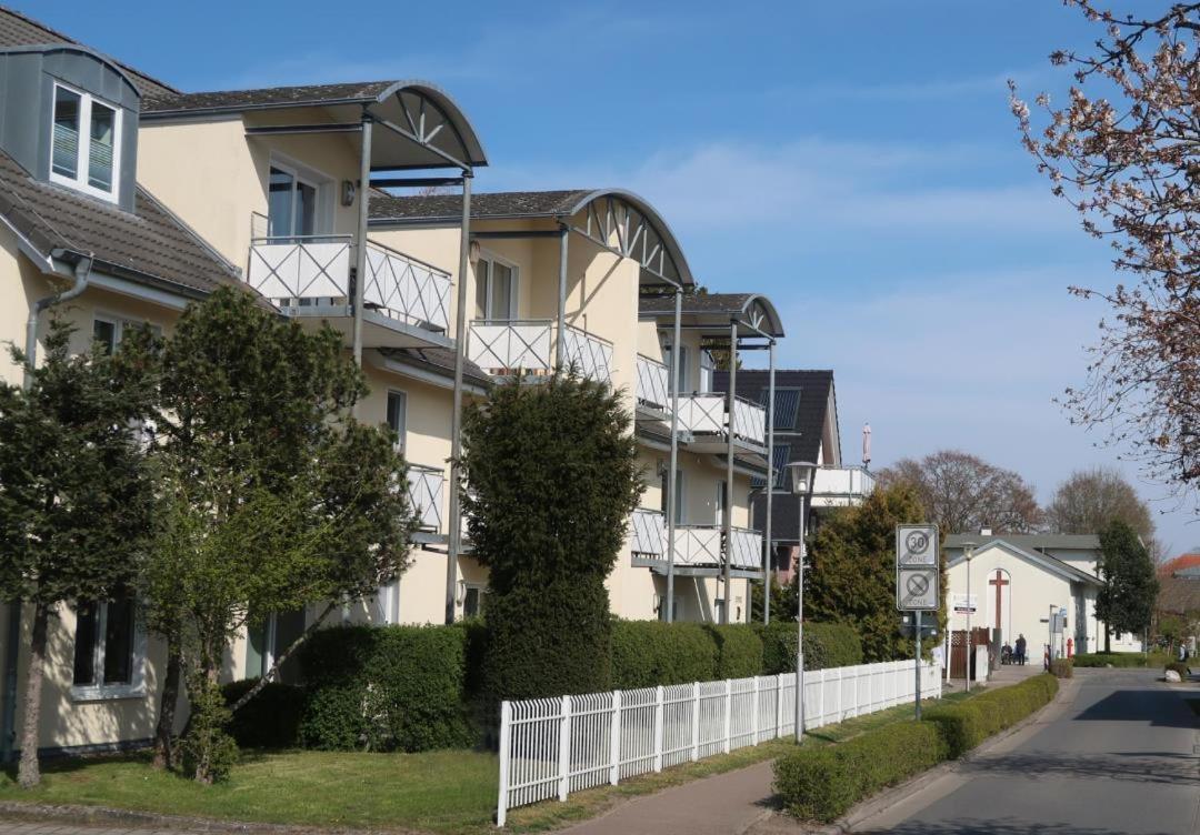 Wohnung 9 Meer-Ruhe Im Haus Stranddistel Komfortable Ferienwohnung Im 1 Og Fuer 4 Personen In Цингст Екстериор снимка